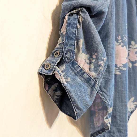 STANDARD GRACE Women's floral denim button-up shirt, adjustable sleeves, MEDIUM - Picture 11 of 16